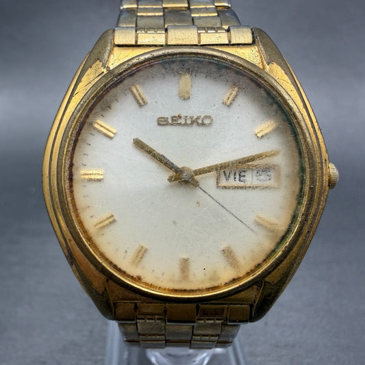 Seiko Watch Men 37mm White Dial Gold Tone Daydate V743-8069 New Battery0