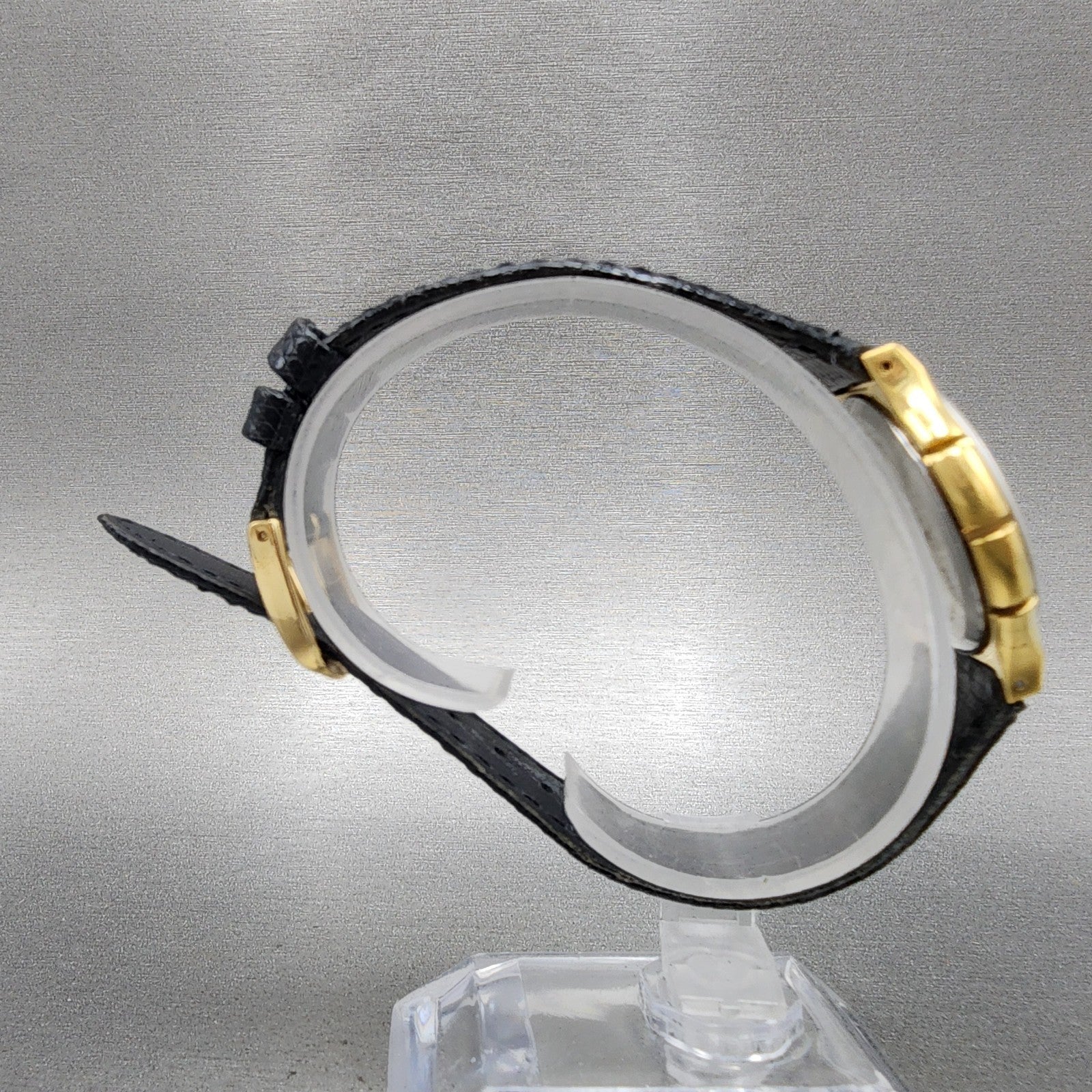 Yves Saint Laurent Watch Women 30mm White Dial Gold Tone Round New Battery8
