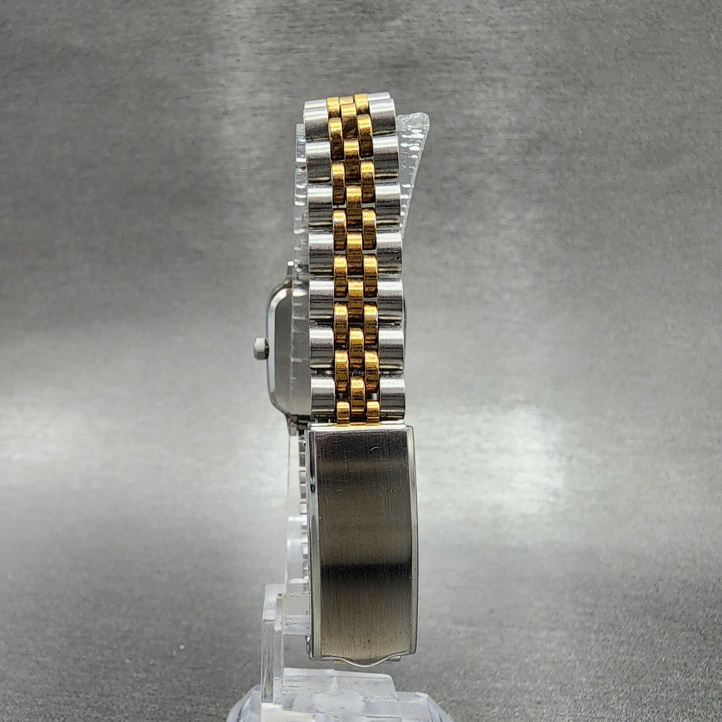 Citizen Watch Women 22mm Champagne Dial Silver Tone Rectangle New Battery7