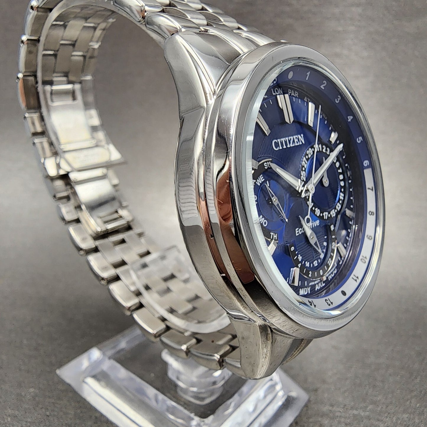 Citizen EcoDrive Calendrier Watch Men 44mm Blue Dial Steel Daydate Round BU20213