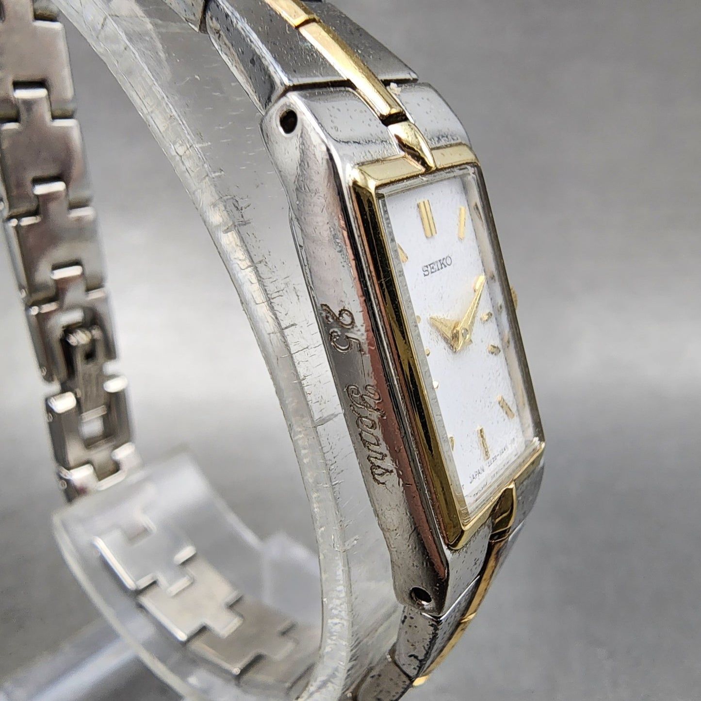 Seiko Tank Watch Women 13mm White Dial two Tone Rectangle 2E200AY0 New Battery3