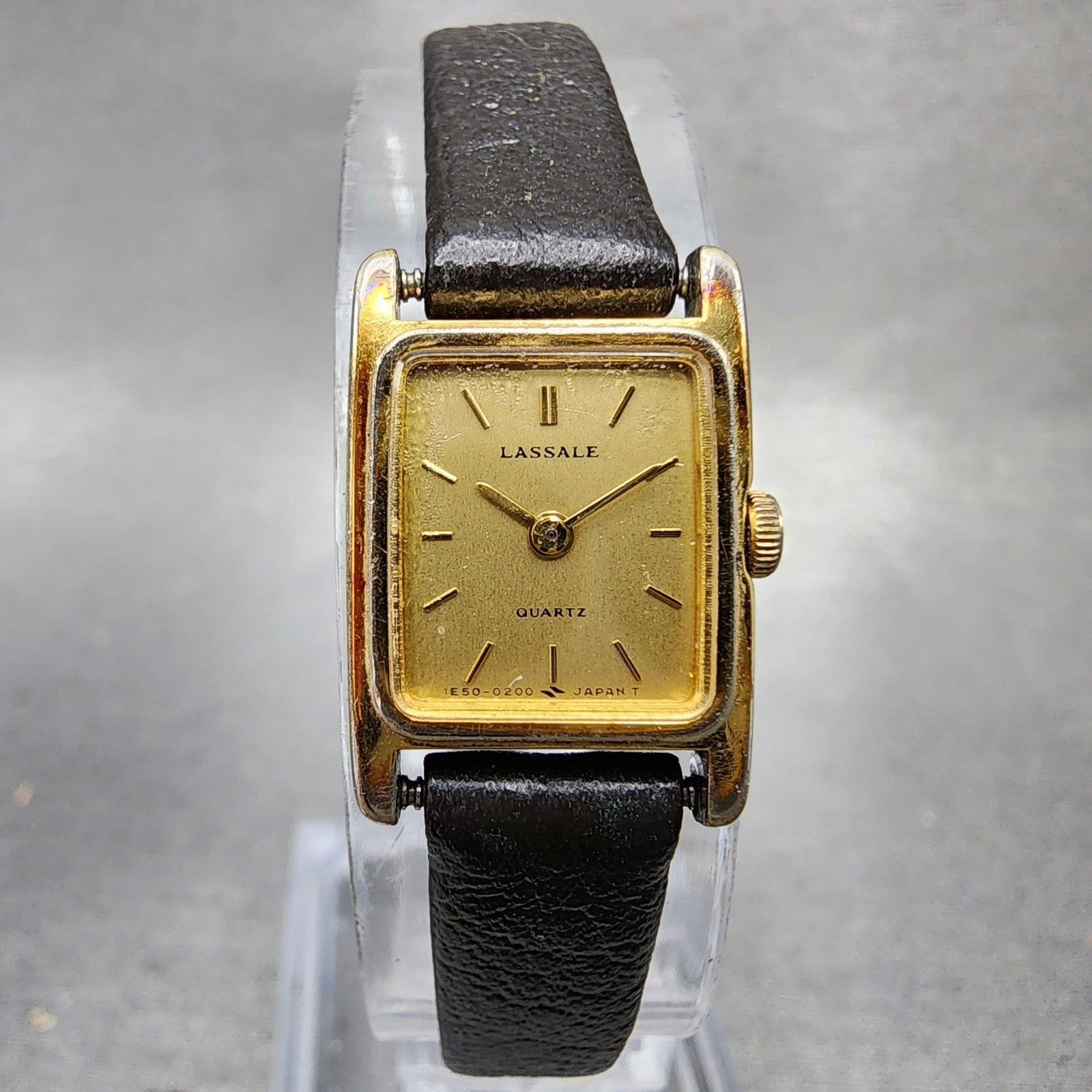 Seiko Lassale Tank Watch Women 14mm Gold Dial Gold Rectangle 1E505119 New Batt0
