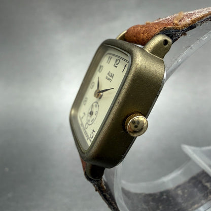 Seiko Alba watch Women 22mm Cream Dial Gold Tone Square V252-5020 New Battery2