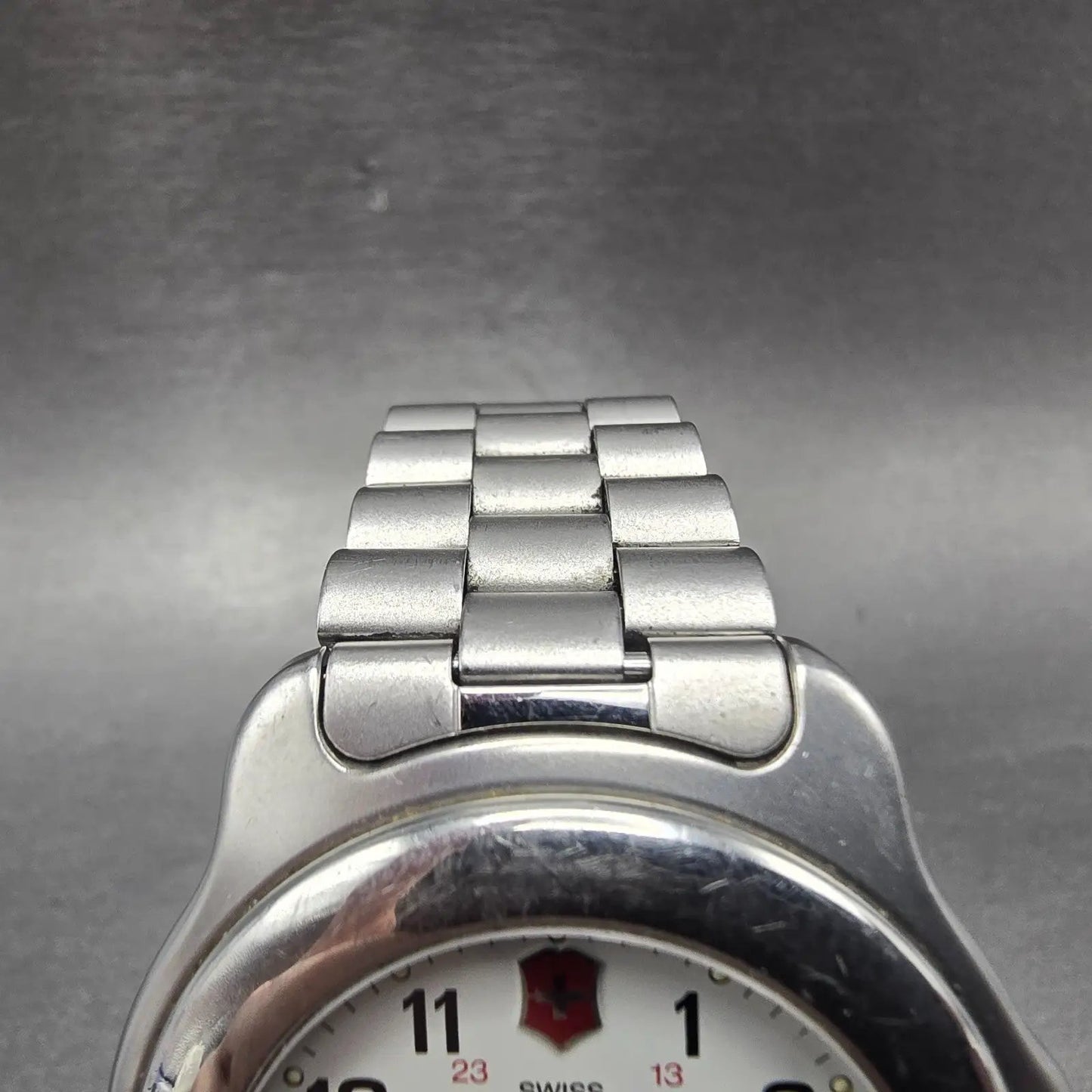 Victorinox Swiss Army Officer Watch Men 40mm White Dial Steel Date Round PARTS L5