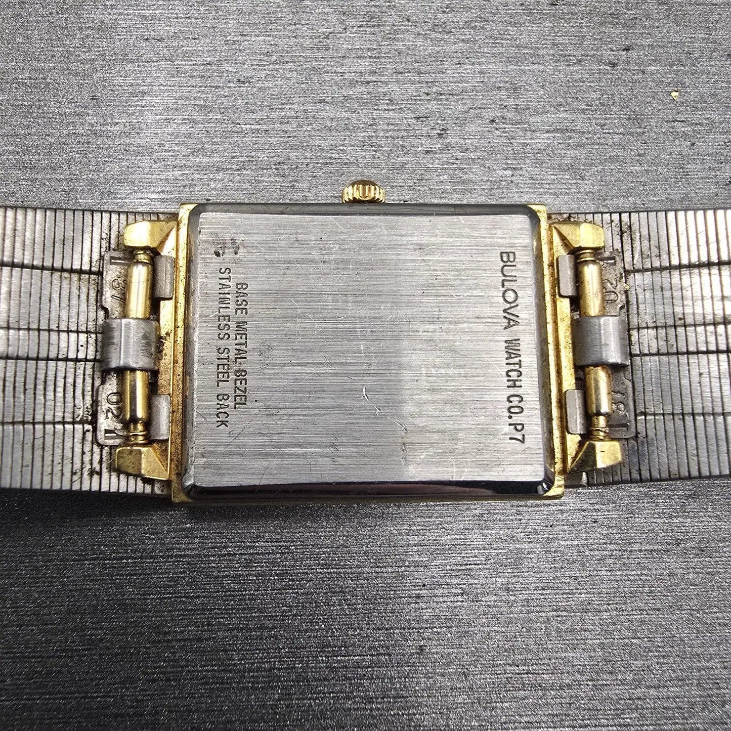 Bulova Watch Women 23mm Gold Dial Gold Tone Rectangle 92N75 New Battery Vintage10