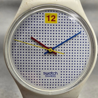Swatch DOTTED SWISS Watch Men White Dial White Tone Round GW104 New Battery VTG1