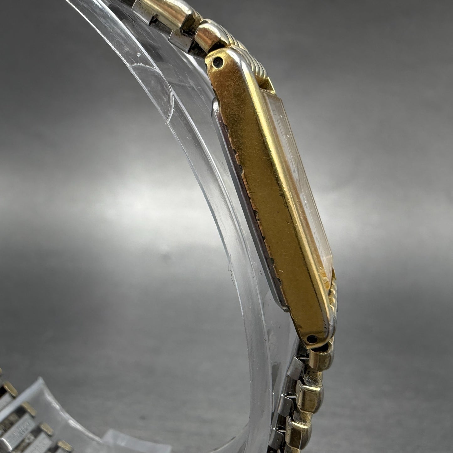 Seiko Tank Watch Women 13mm White Dial Gold Tone Rectangle 2e20-6129 New Batt H54
