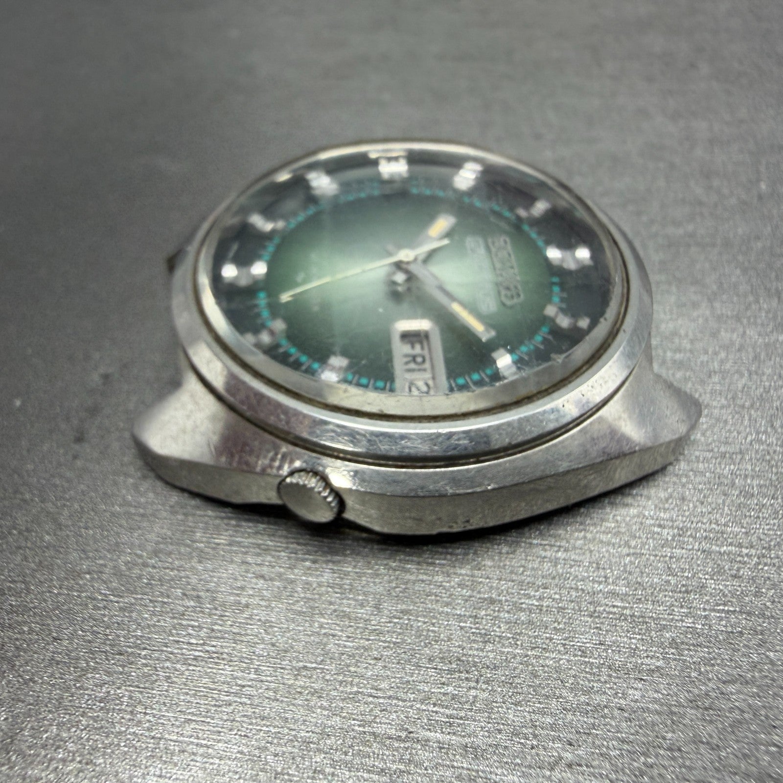 Seiko 5Actus Watch Men 37mm Green Dial Silver Tone Daydate 7019-7210 PARTS6