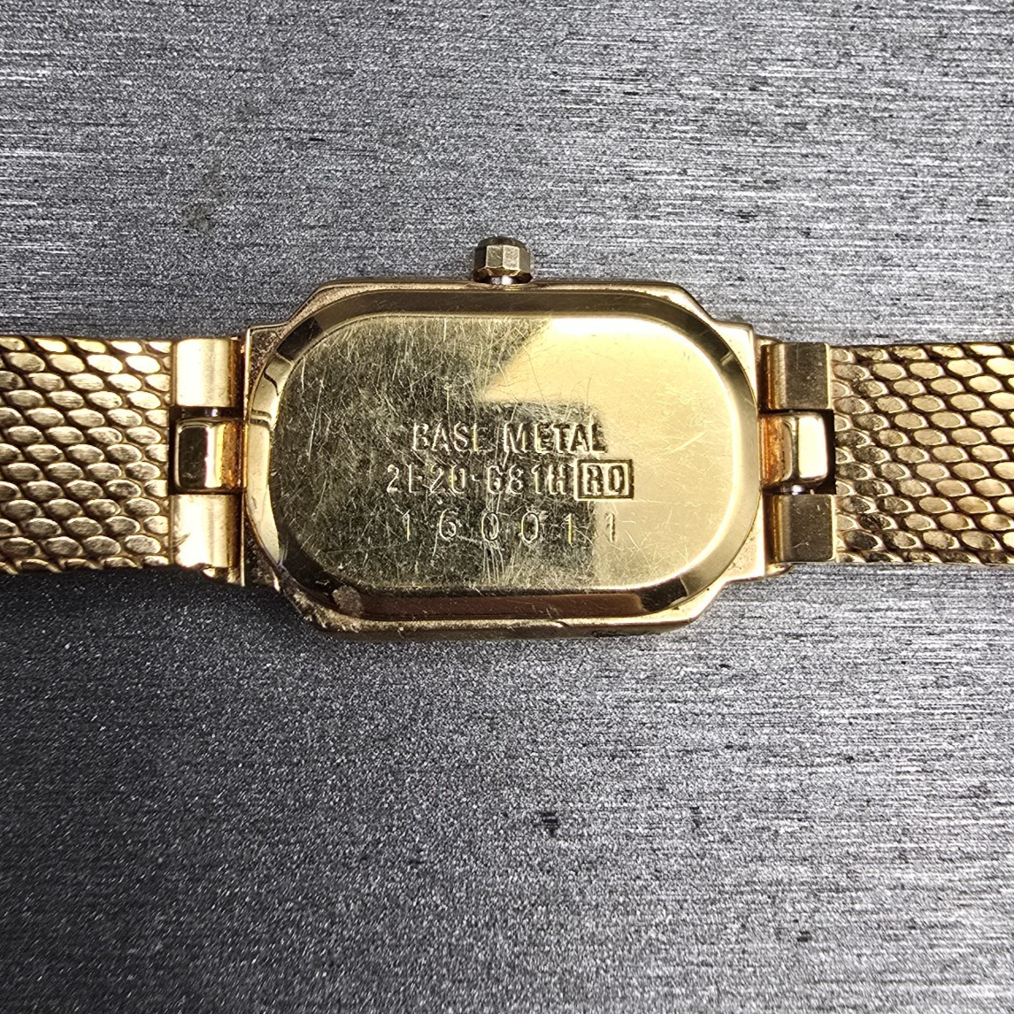 Seiko Lassale Watch Women 14mm MOP Dial Gold Tone Diamonds 2E20-681H New Battery10