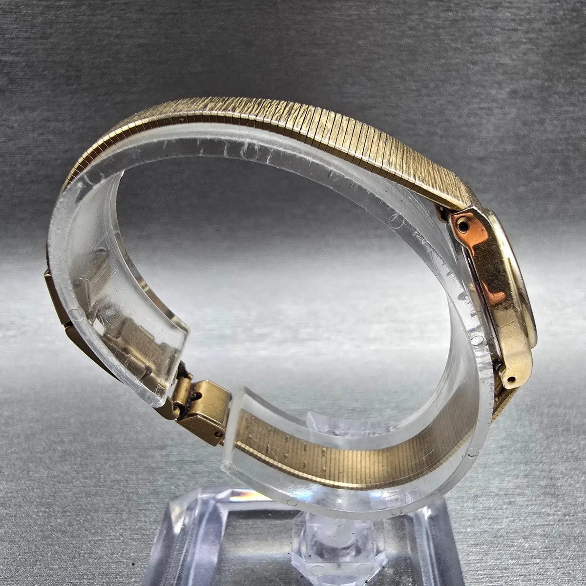 Citizen CQ Watch Women 16mm Black Dial Gold Tone Oval 5920-S49615 New Battery JF8