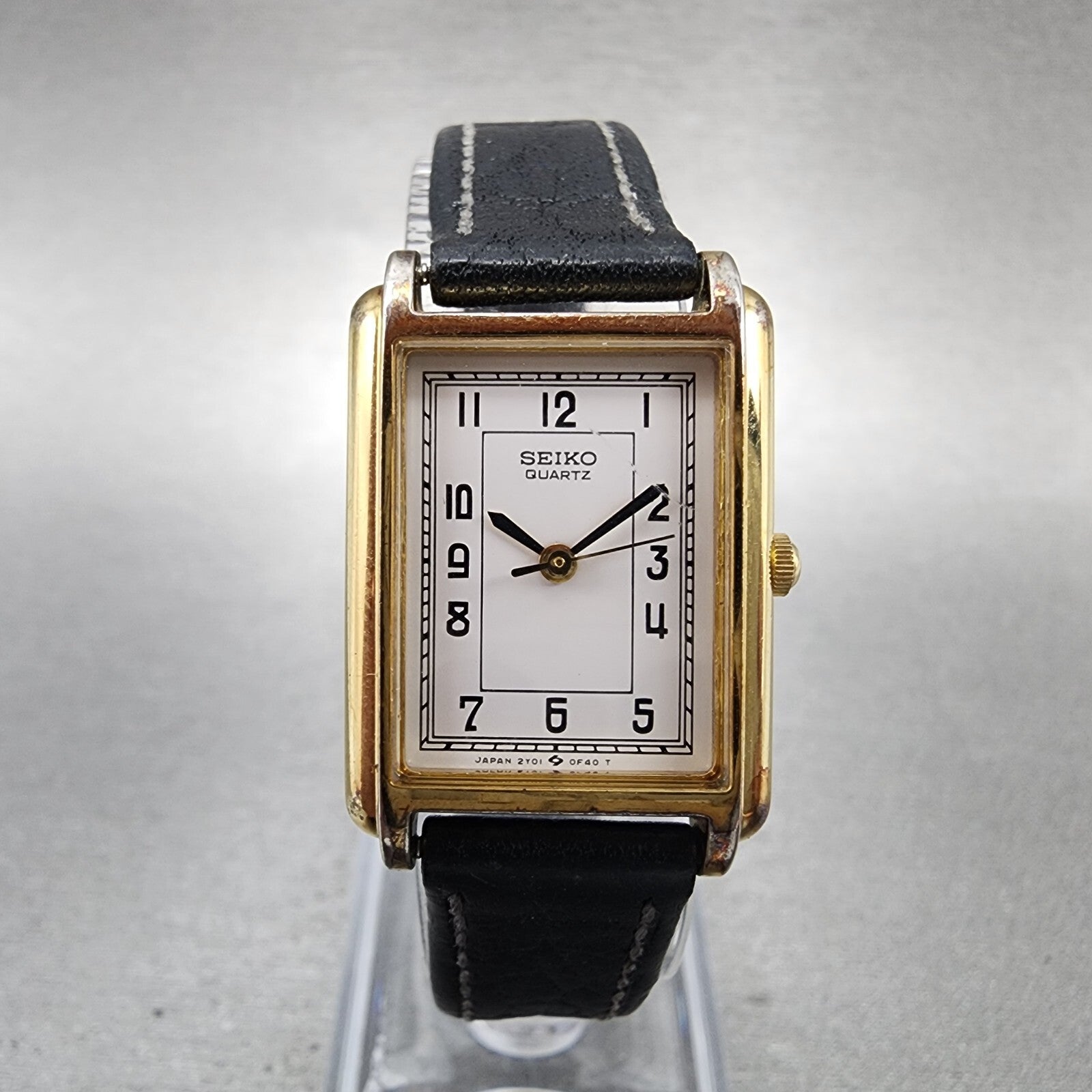Seiko Tank Watch Women 20mm White Dial Gold Tone Rectangle 2Y015B09 New Battery0