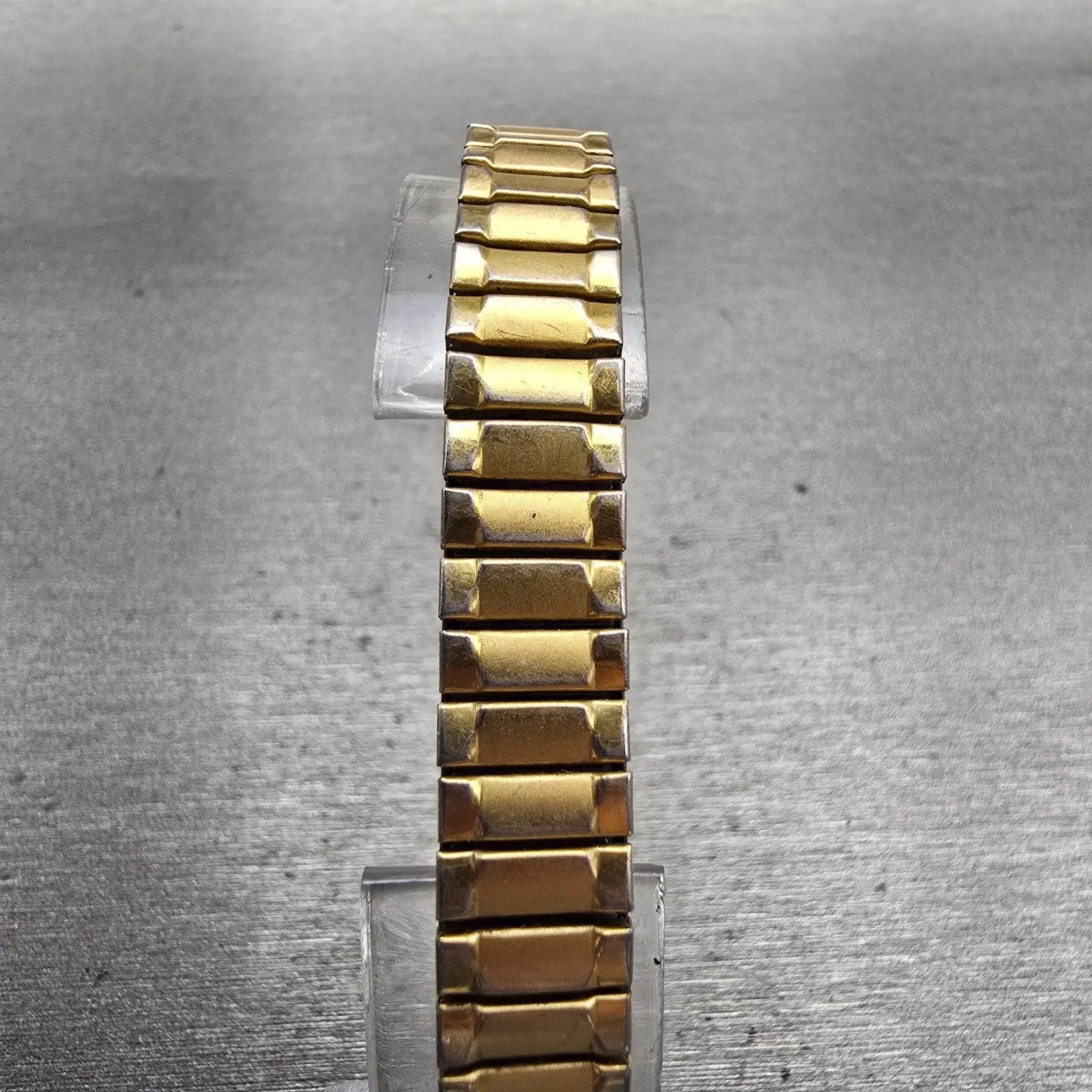 Seiko Tank Watch Women 12mm Gold Dial Gold Tone Rectangle 2E20-5239 New Battery7