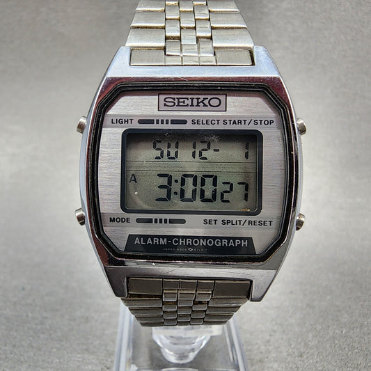Seiko Digital Watch Men 33mm Silver Tone Alarm Chronograph A9045199 New Battery0
