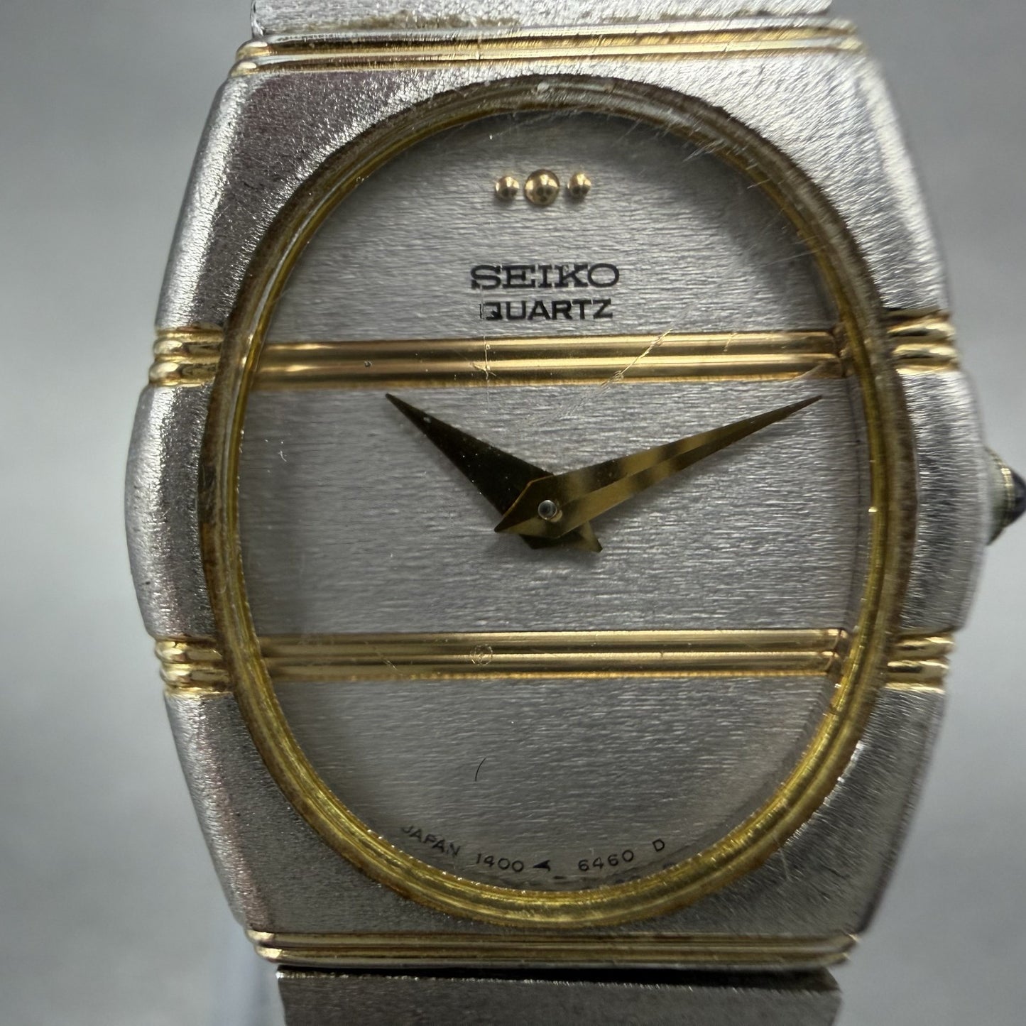 Seiko Watch Women 19mm Silver Dial Two Tone Oval Vintage 1400-8510 New Battey1