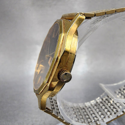 Benrus Watch Men 32mm Black Dial Gold Tone Daydate Round New Battery Vintage2