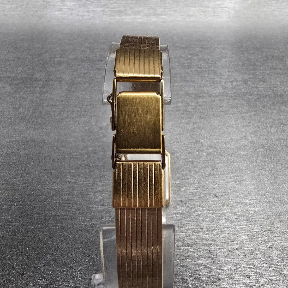 Seiko Tank Watch Women 17mm Gold Dial Gold Tone Rectangle 7320-5479 New Batt VTG7