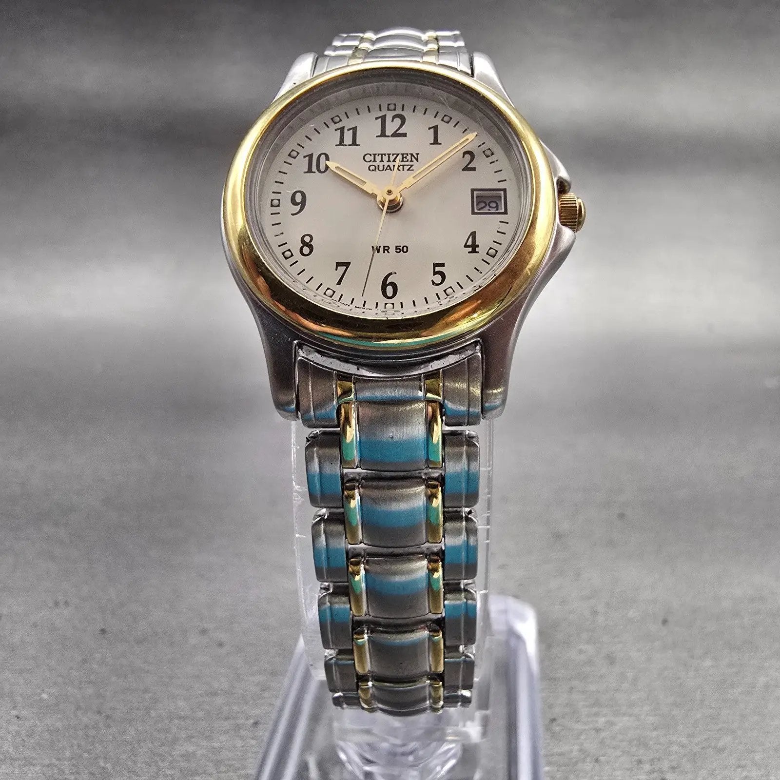 Citizen Watch Women 24mm Ivory Dial Two Tone Date Round 1012-S038375 New Batt LD5