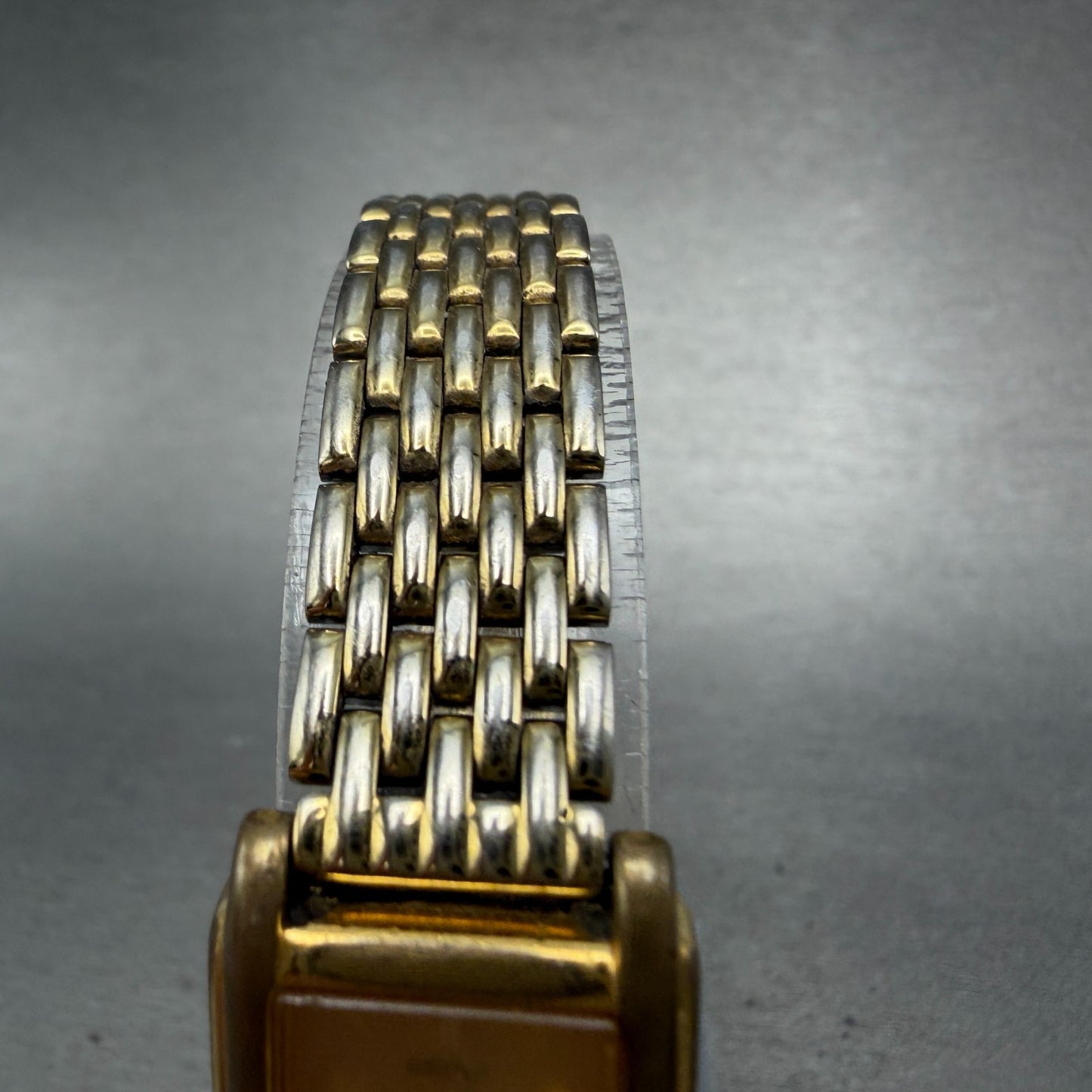 Seiko Tank Watch Women 18mm Champagne Dial Gold Tone V401-5650 New Battery VB4