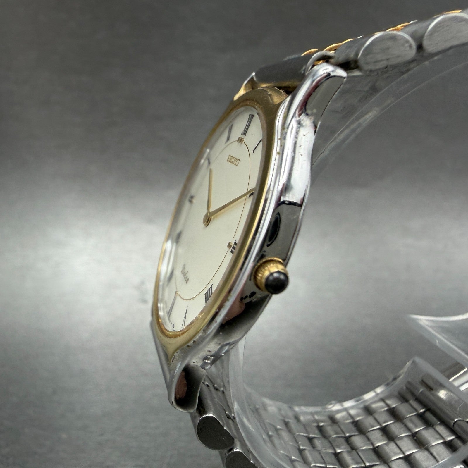 Seiko Dolce Watch Men 31mm White Dial Two Tone Round 9530-6040 New Battery2