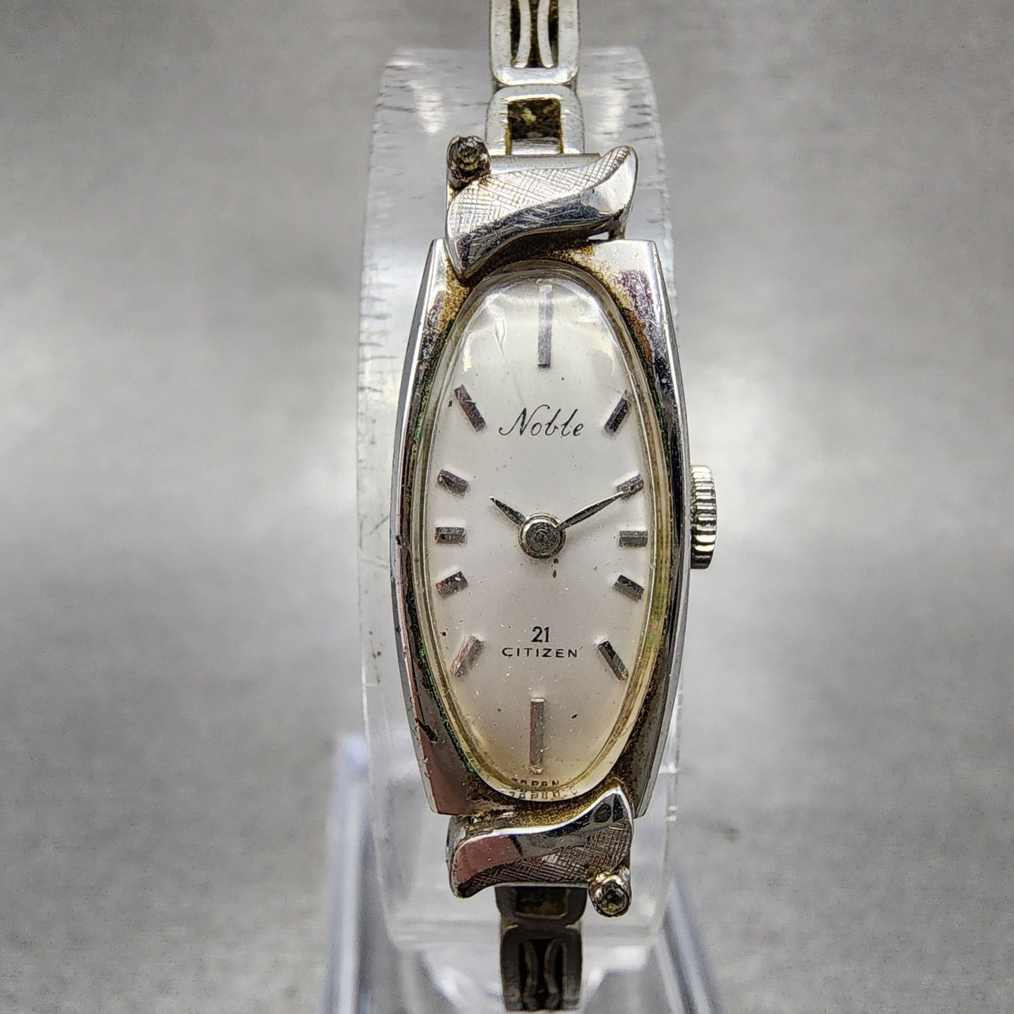 Citizen Noble Tank Watch Women 12mm White Dial White Gold plated Manual Wind Run0