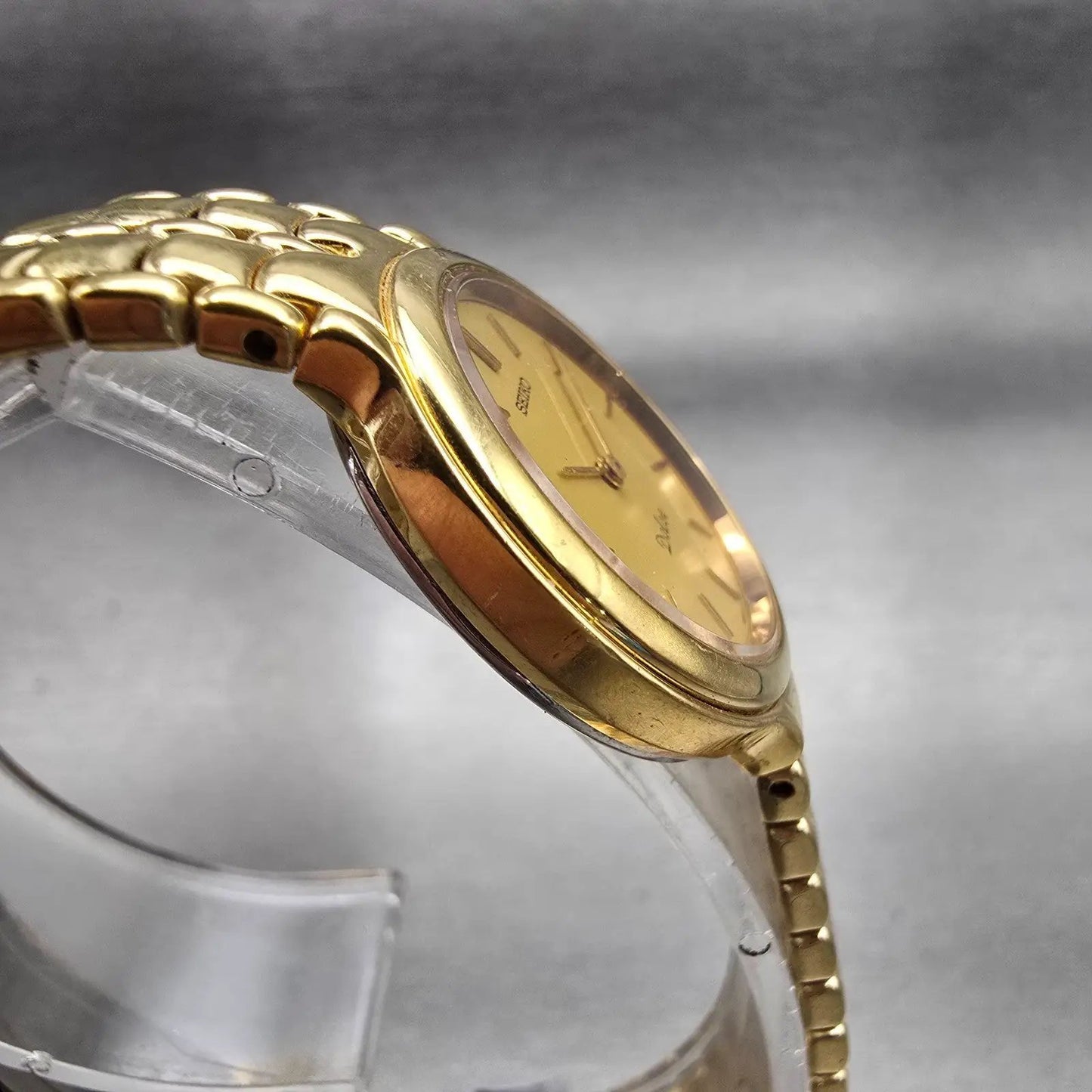 Seiko Dolce Watch Women 24mm Gold Dial Gold Tone Round 4N00-0770 New Battery VTG3