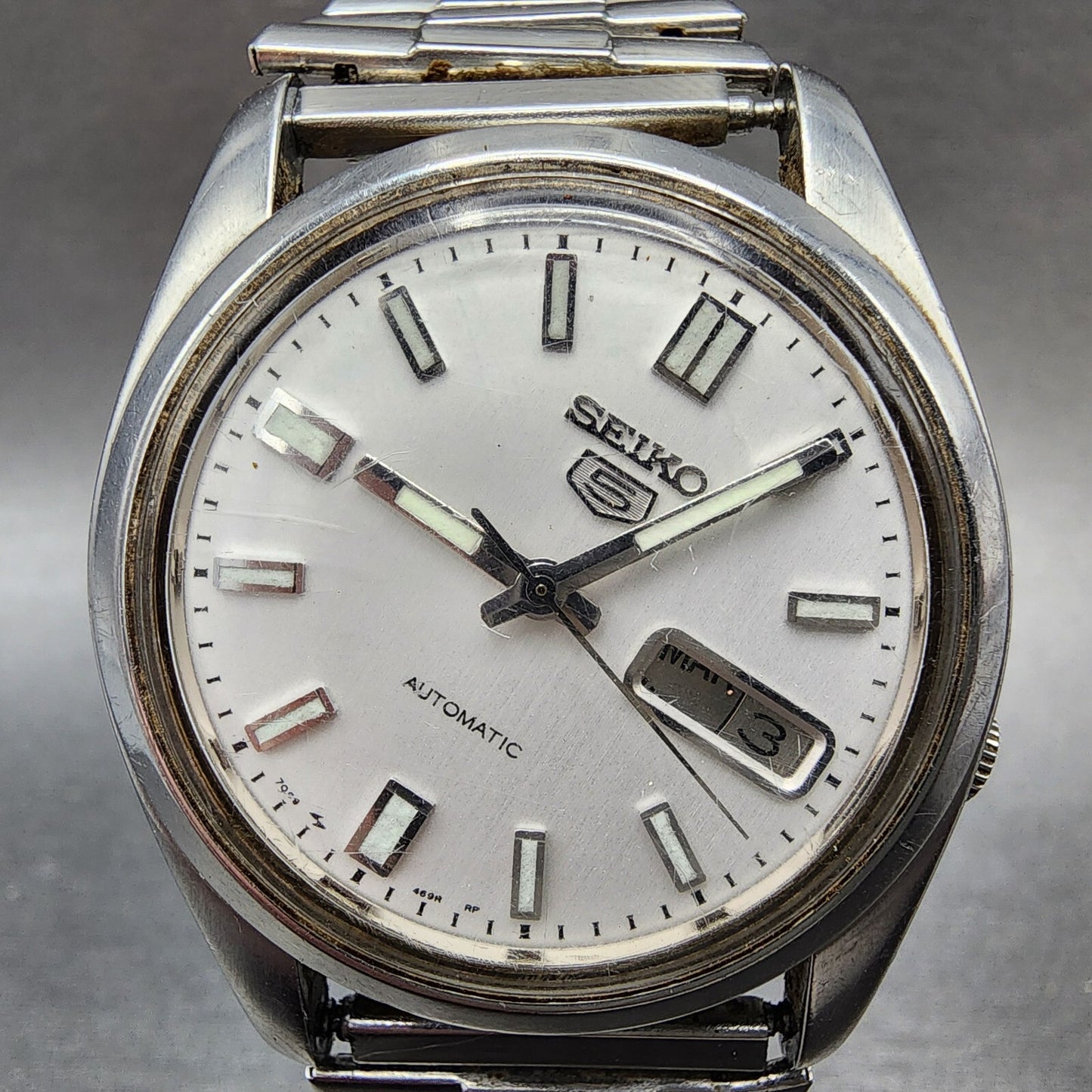 Seiko 5 Automatic Watch Men 37mm White Dial Steel Daydate 7009821A PARTS2
