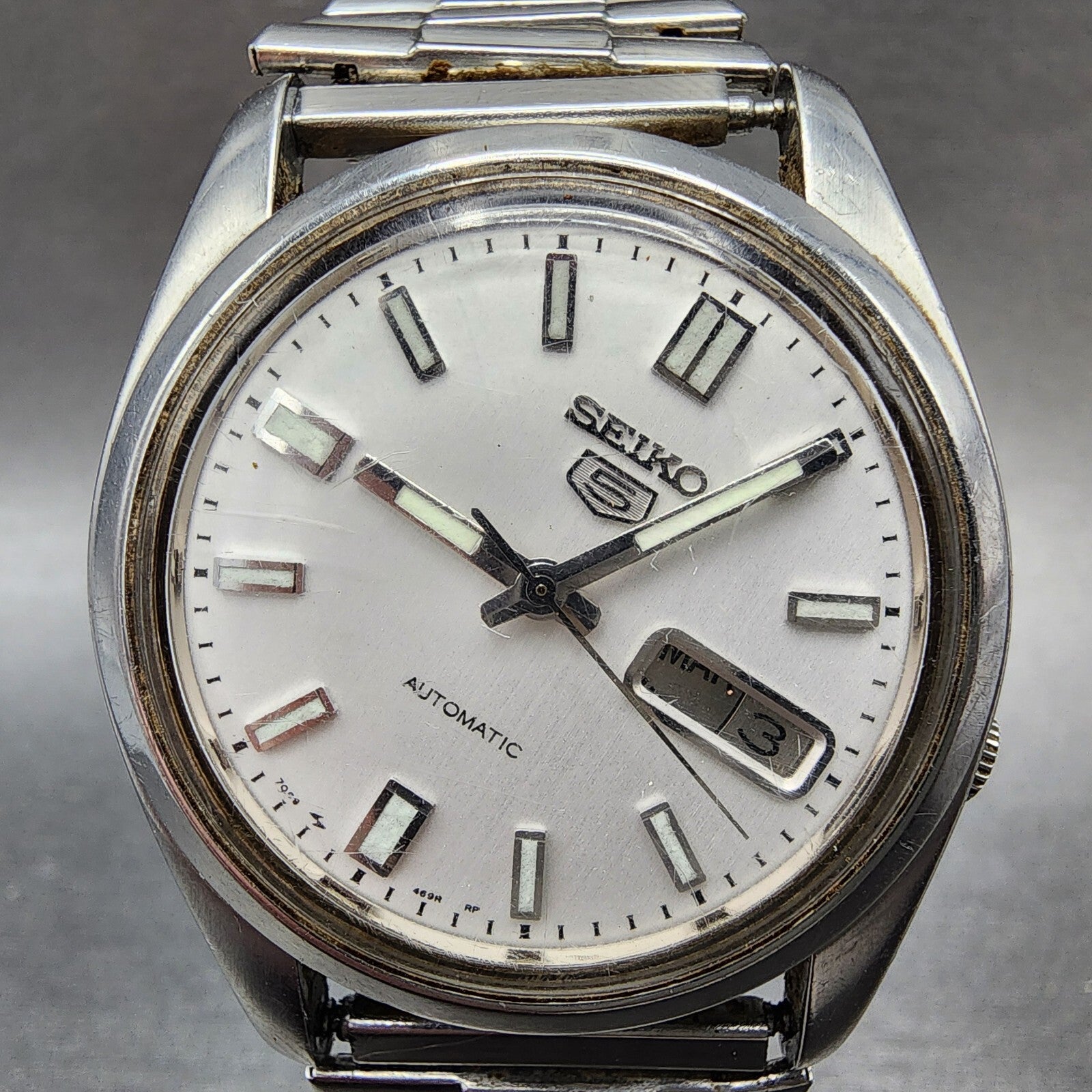 Seiko 5 Automatic Watch Men 37mm White Dial Steel Daydate 7009821A PARTS2