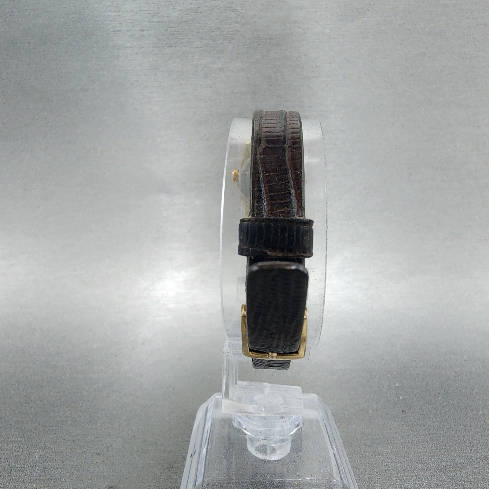 Seiko Watch Women 17mm Champagne Dial Gold Tone Oval 2c205539 New Battery7