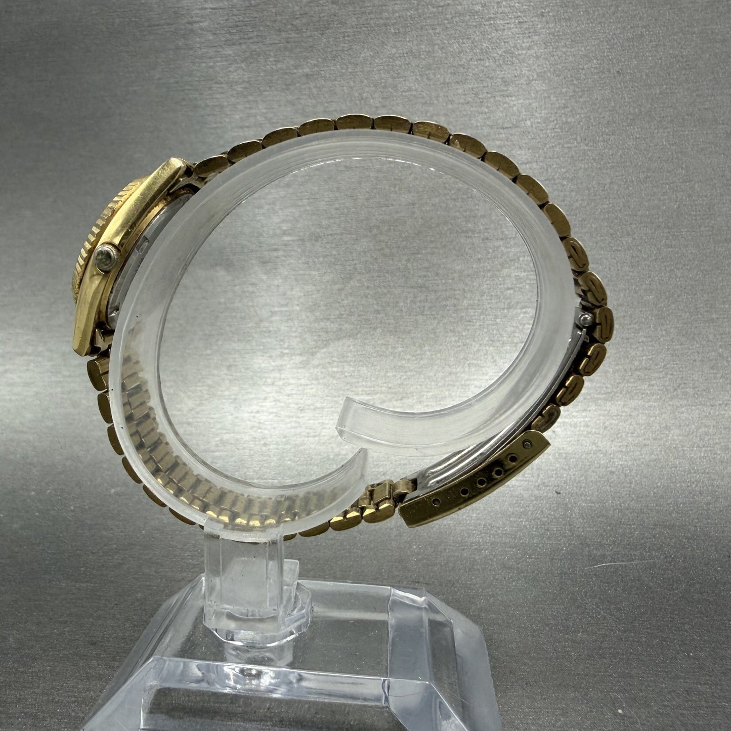 Seiko SQ Watch Women 24mm Gold Dial Gold Tone Daydate Round 3E230A60 NewBatt A6