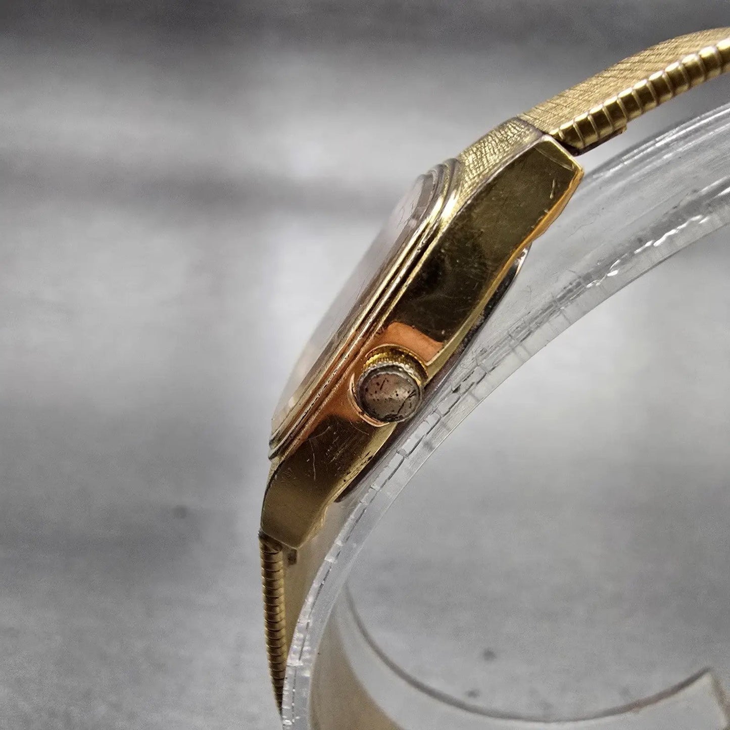Seiko Watch Women 17mm Silver Dial Gold Tone Rectangle 2P21-5010 New Battery VTG2