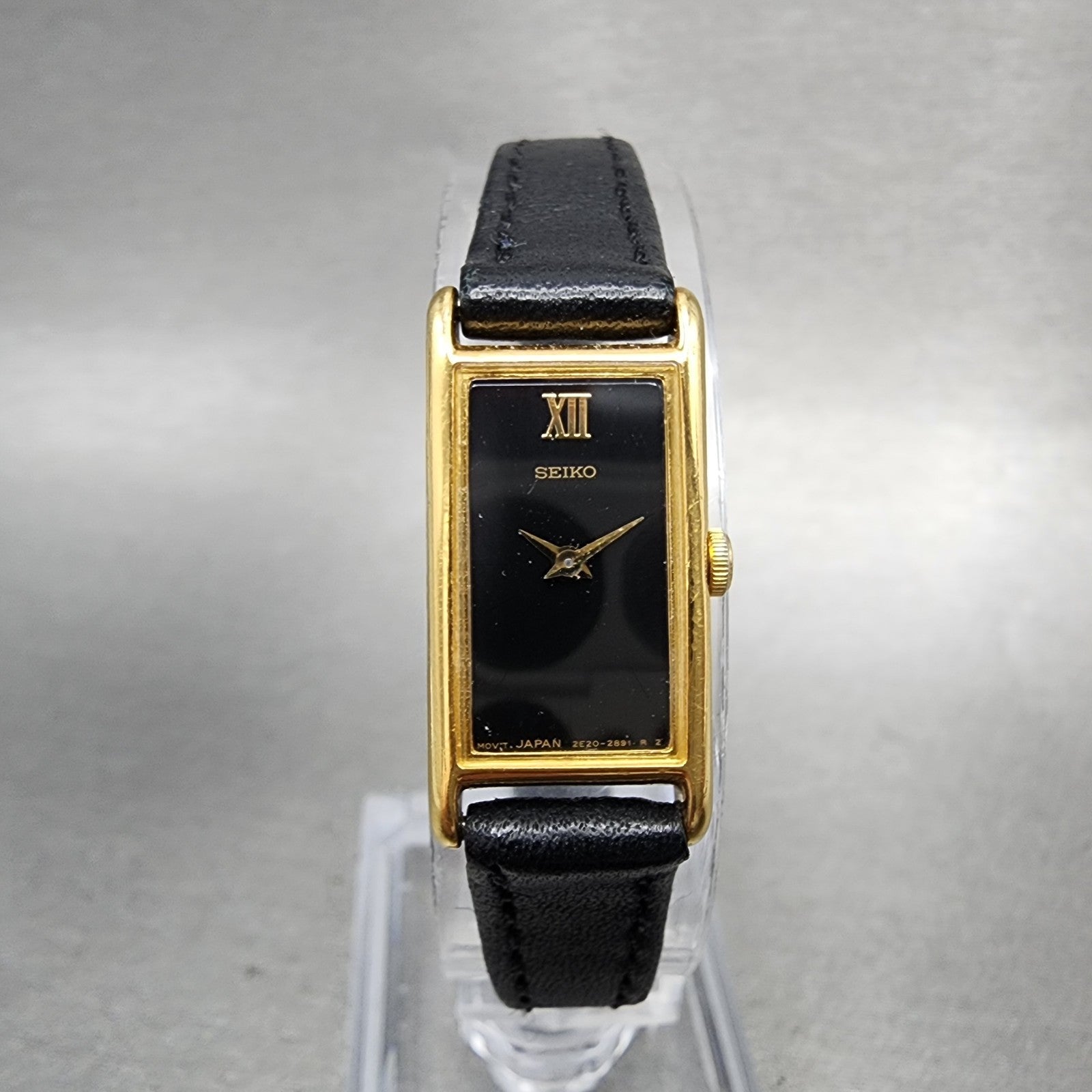 Seiko Tank Watch Women 13mm Black Dial Gold Tone Rectangle 2e206129 New Battery0