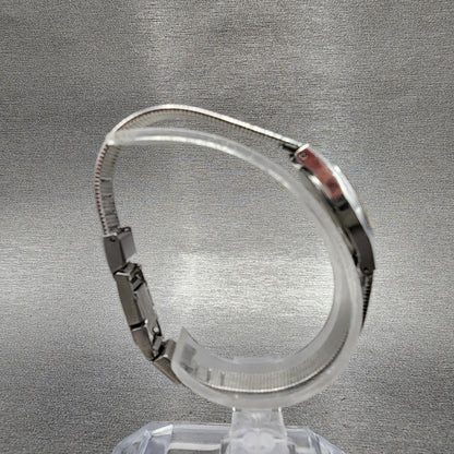 Seiko Watch Women 17mm Silver Dial Silver Tone Hexagon 4N015029 New Battery8