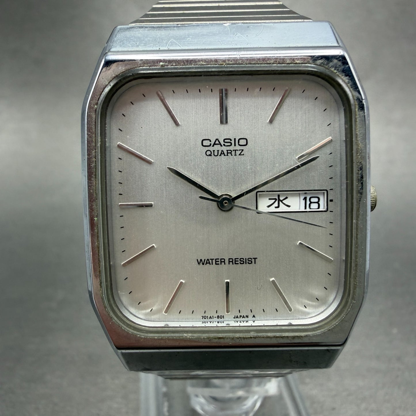 Casio MQ-518 Watch Men 30mm Silver Dial Silver Tone Rectangle Daydate New Batt G0