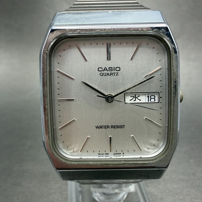 Casio MQ-518 Watch Men 30mm Silver Dial Silver Tone Rectangle Daydate New Batt G0