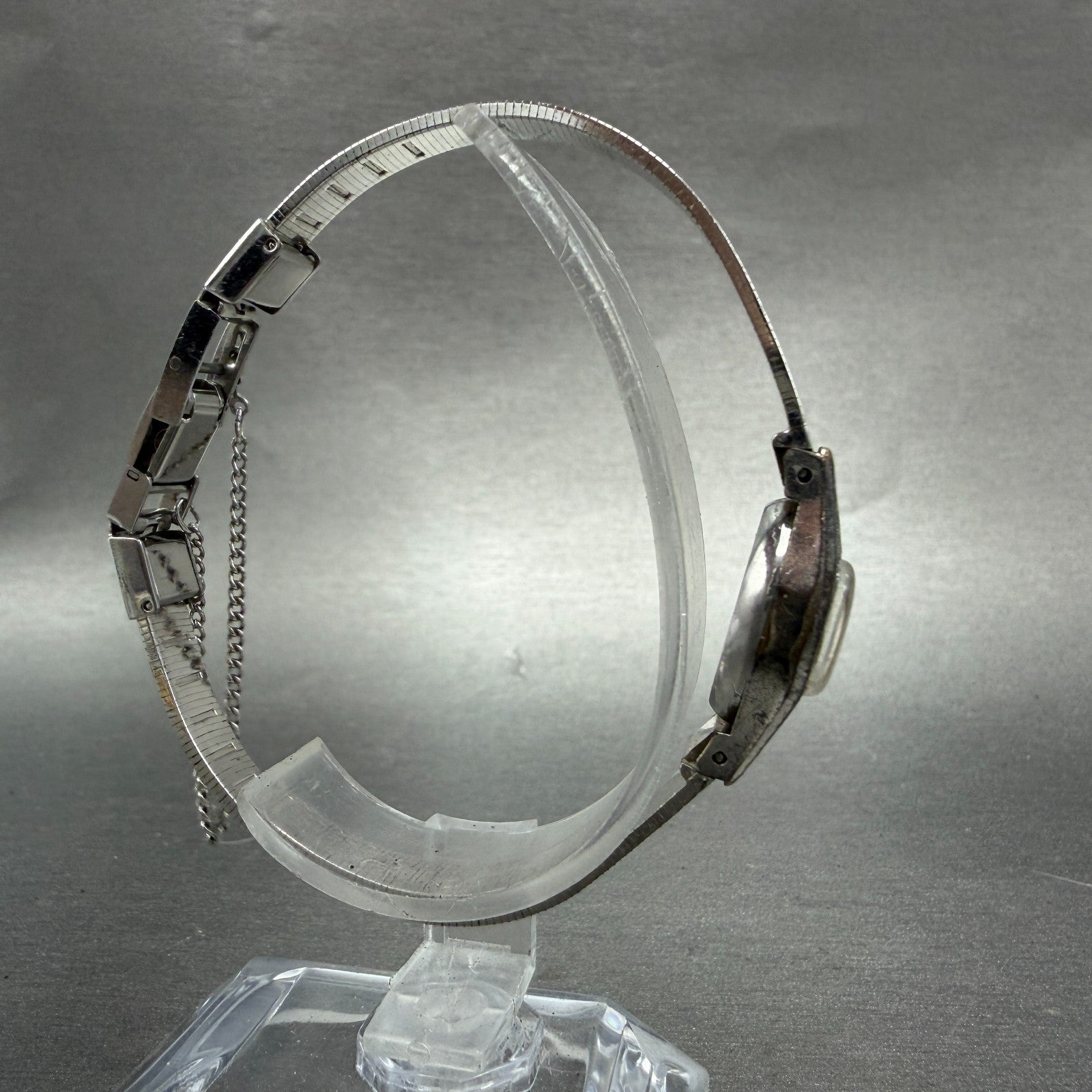 Citizen Watch Women 15mm Silver Dial Silver Tone Manual 4-671848 Runs Vintage8
