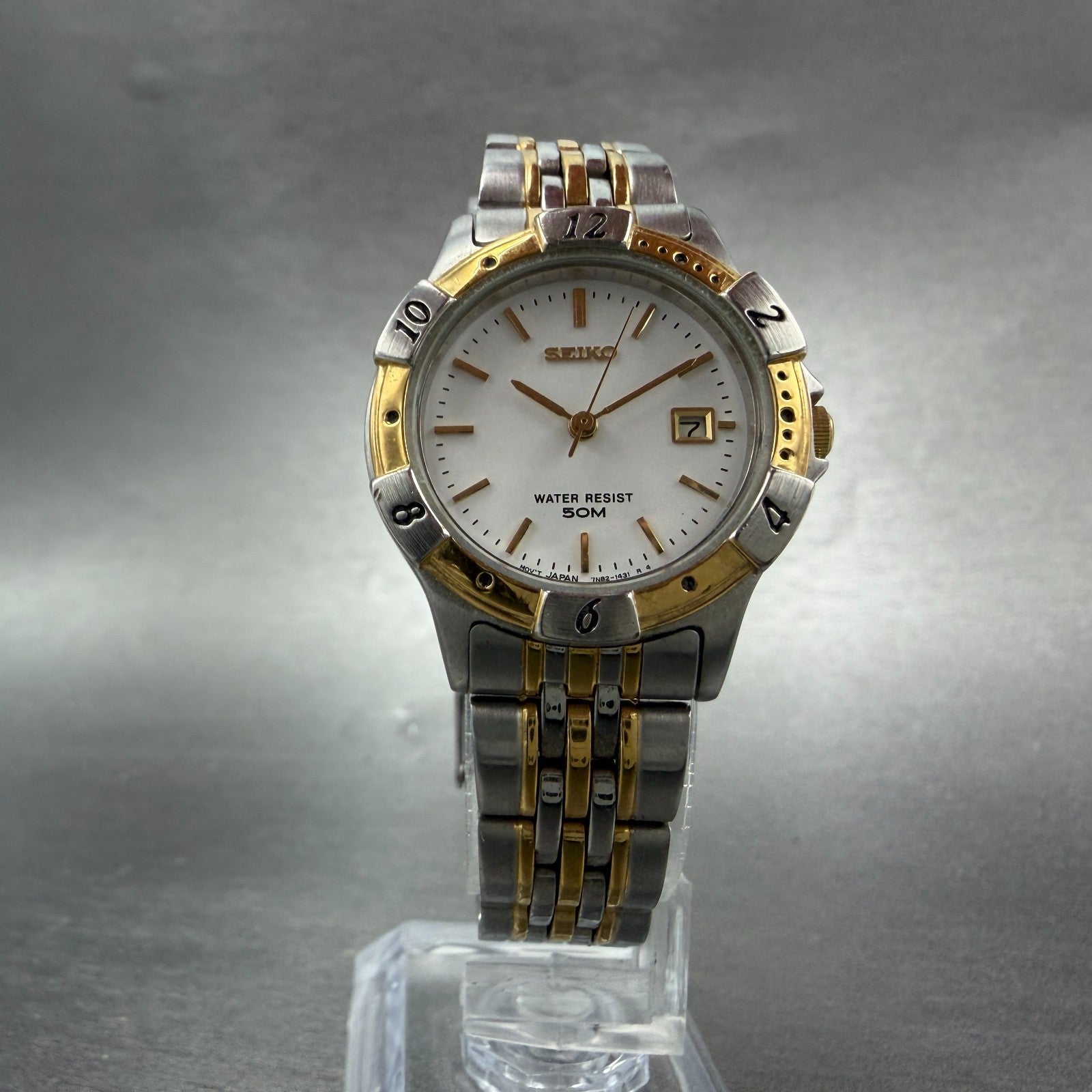 Seiko Dive Watch Women 28mm White Dial Two Tone Date Round 7N82-0619 New Battery5
