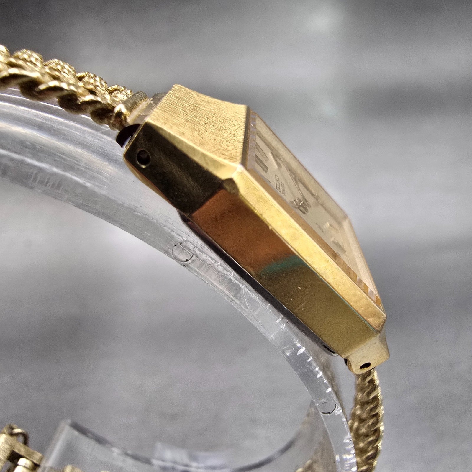 Seiko Watch Women 18mm Gold Dial Gold Tone Rectangle 2320-5300 New Battery VTG3