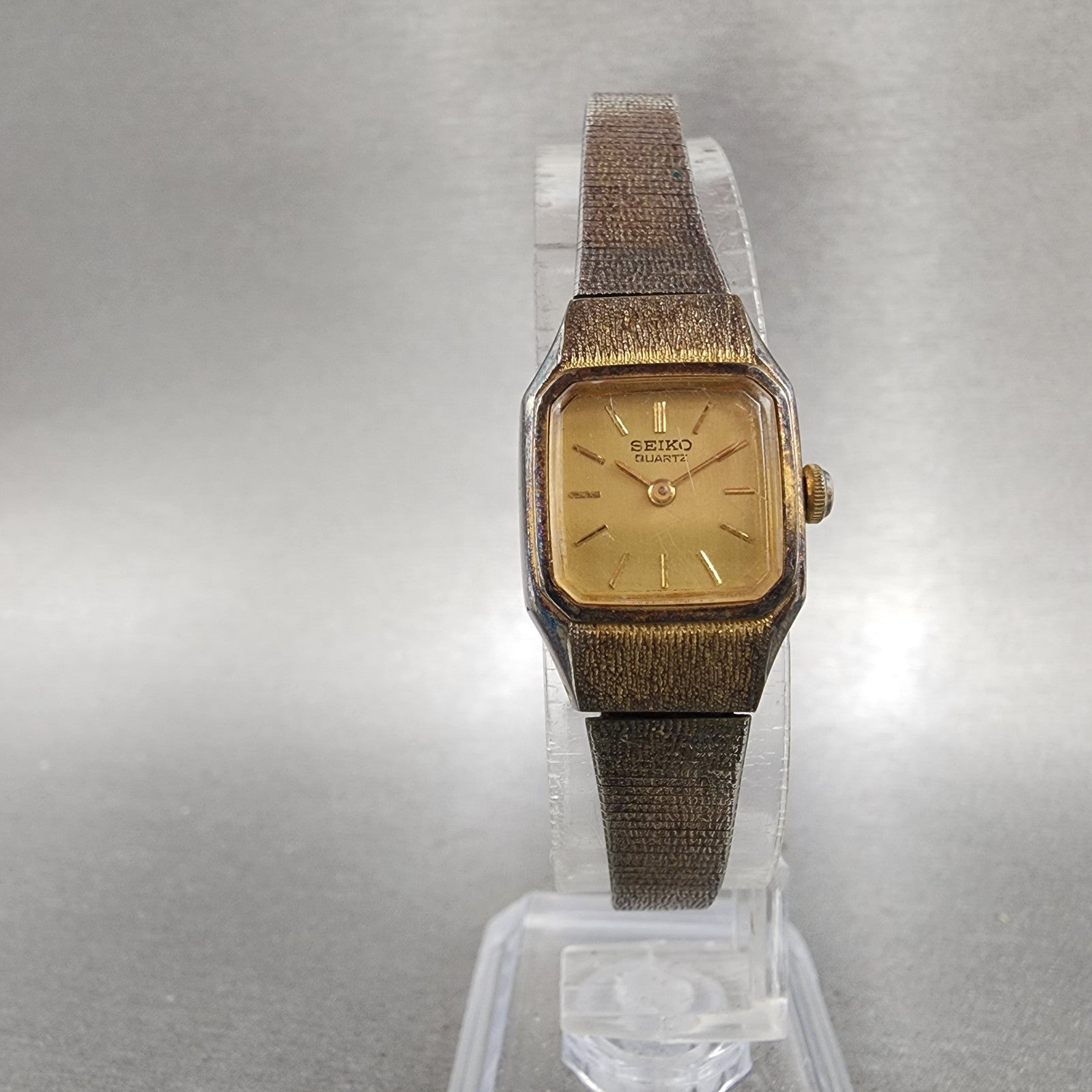 Seik0o Tank Watch Women 17mm Champagne Dial Gold Tone 54205010 New Battery5