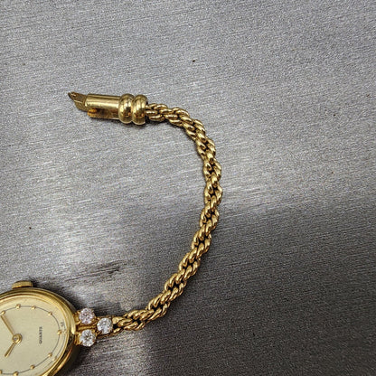 Christian Bernard Watch Women 16mm Cream Dial Gold Tone Oval READ!!! New Batt8
