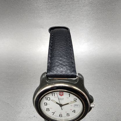 Victorinox Swiss Army Watch Men 39mm White Dial Black Tone Round New Battery A124