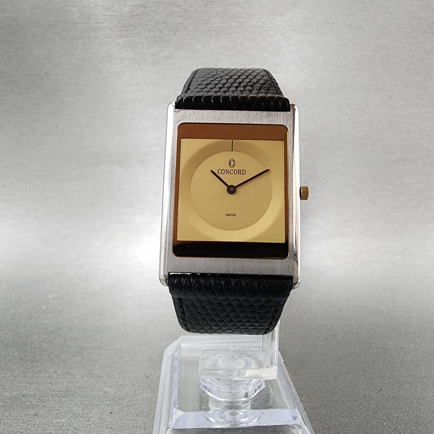 Concord Delirium Tank Watch Men 25mm Gold Dial Steel Rectangle New Battery5