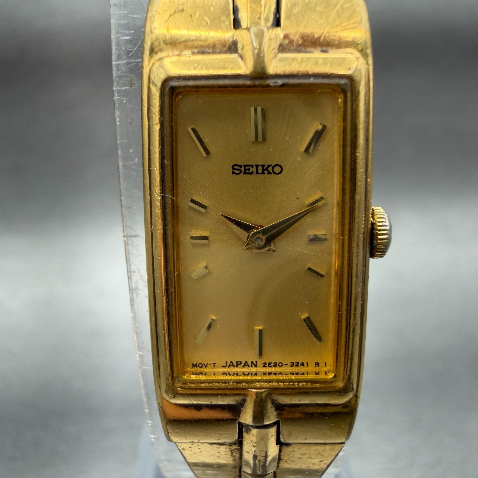 Seiko Tank Watch Women 13mm Champagne Dial Gold Tone Rectangle 2e20-7479 NewBat31