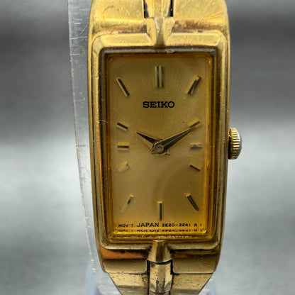 Seiko Tank Watch Women 13mm Champagne Dial Gold Tone Rectangle 2e20-7479 NewBat31
