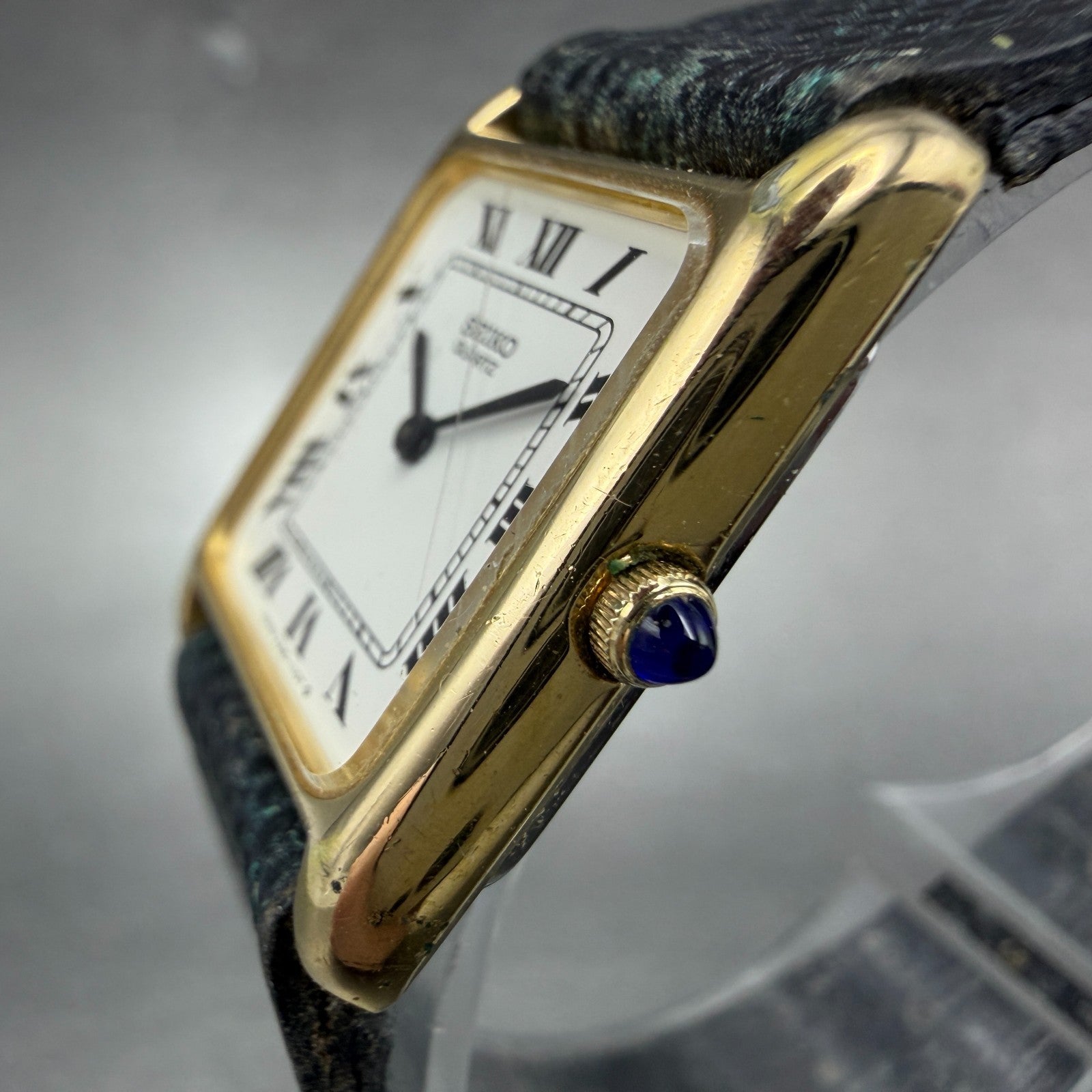 Seiko Tank Watch Women 22mm White Dial Gold Tone Rectangle 2320-5649 New Batt AB2