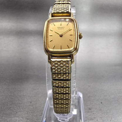 Seiko Watch Women 17mm Gold Dial Gold Tone Rectangle 2Y00-5B49 New Battery VTG F5