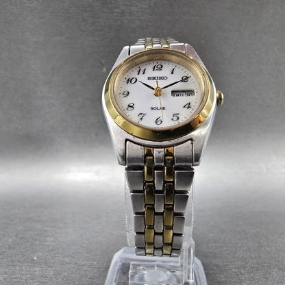 Seiko Solar Watch Women 26mm White Dial Two Tone Daydate Round V138-0AA0 Runs JP5