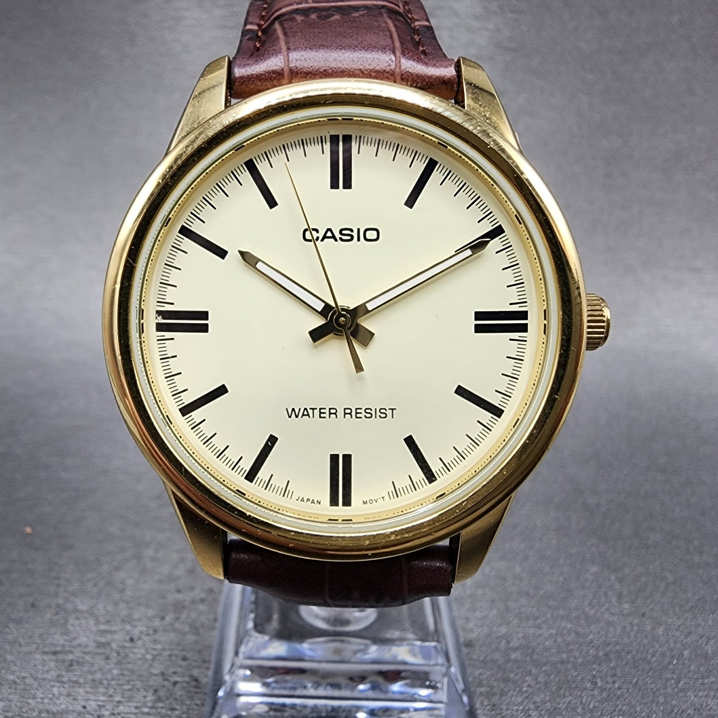 Casio MTPV005 Watch Men 40mm Cream Dial Gold Date Round Leather New Battery0