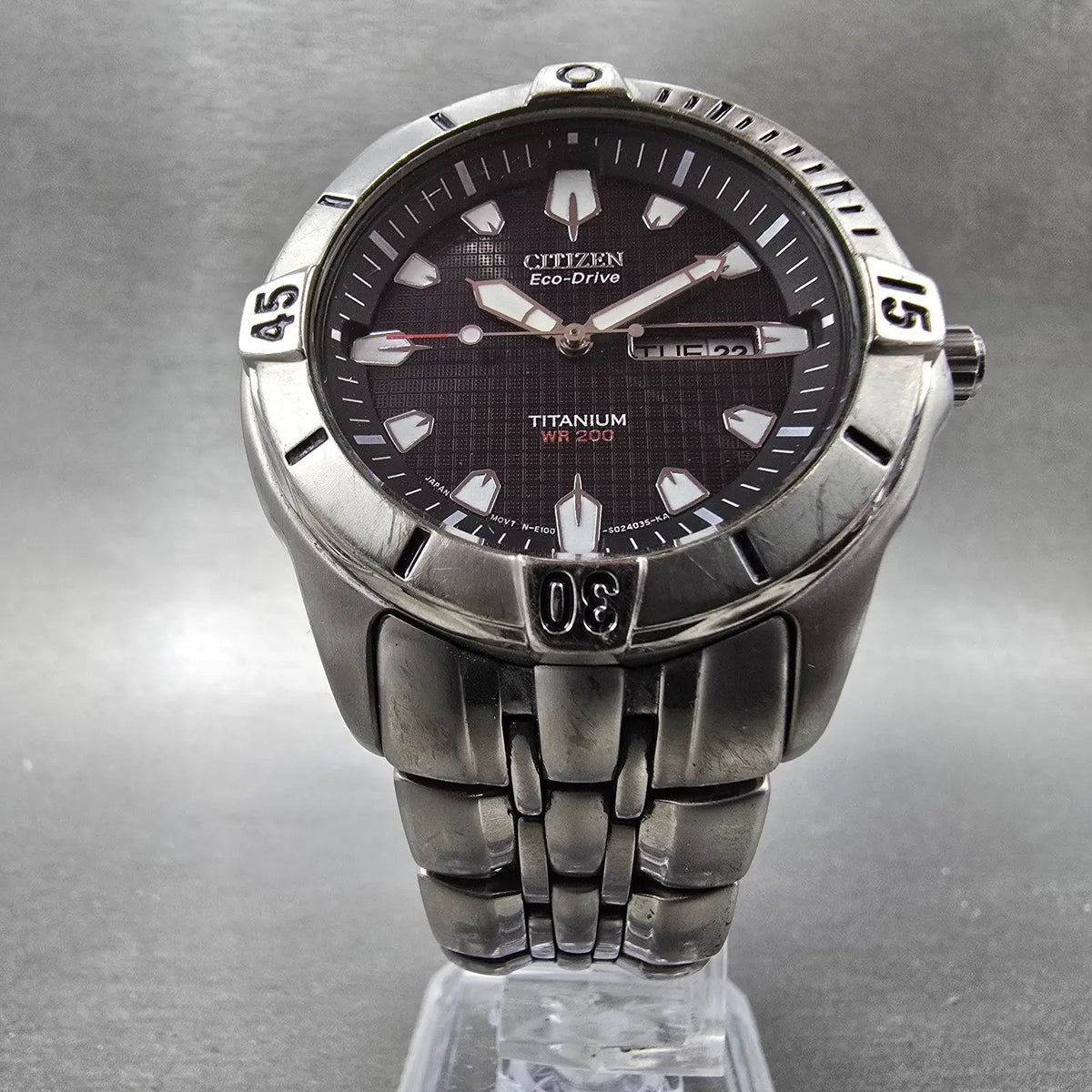 Citizen Eco-Drive Watch Men 42mm Black Dial Titanium Daydate E100-S011922 Runs5