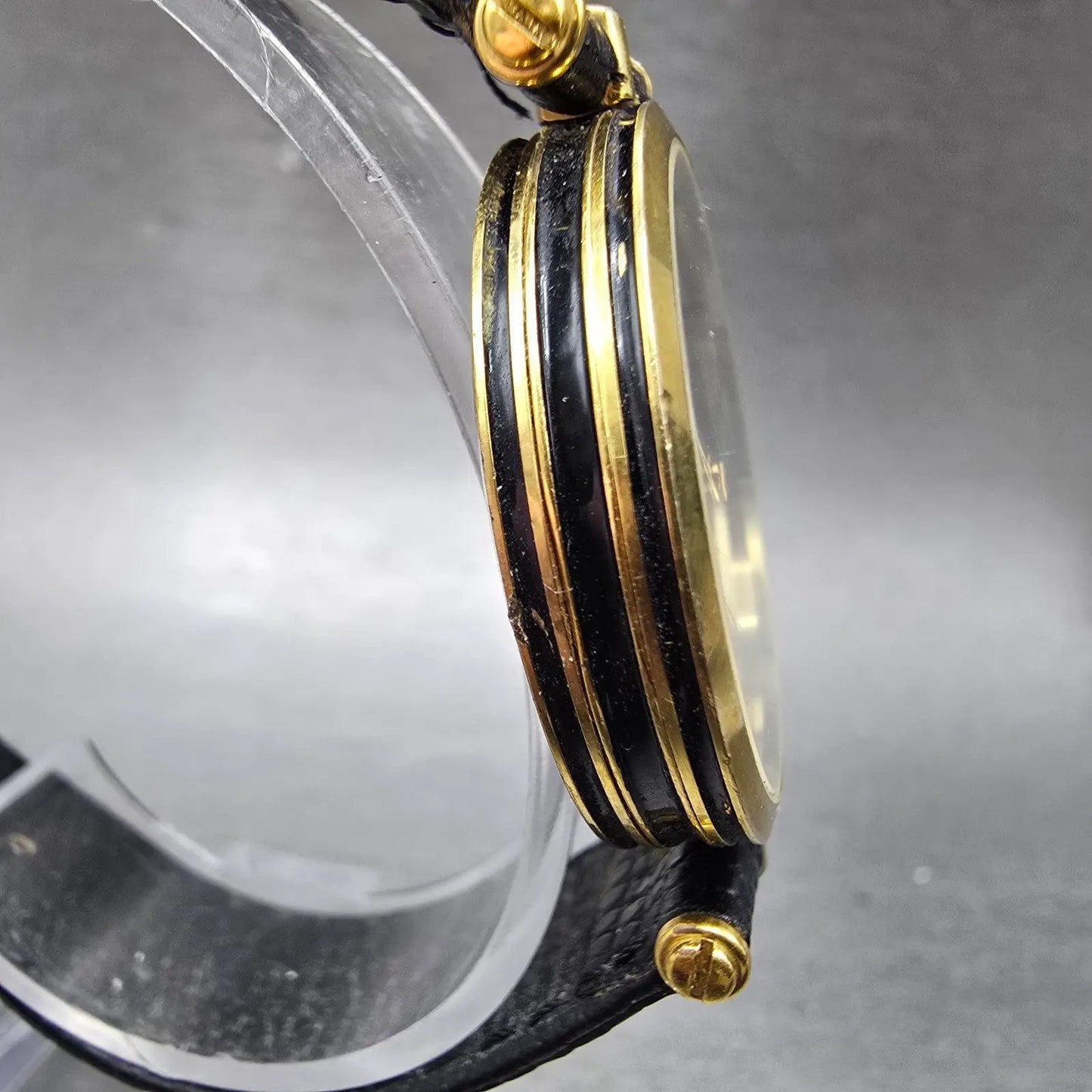 Gucci 2000M Watch Men 30mm Black Dial Gold Plated Leather Round New Battery VTG4