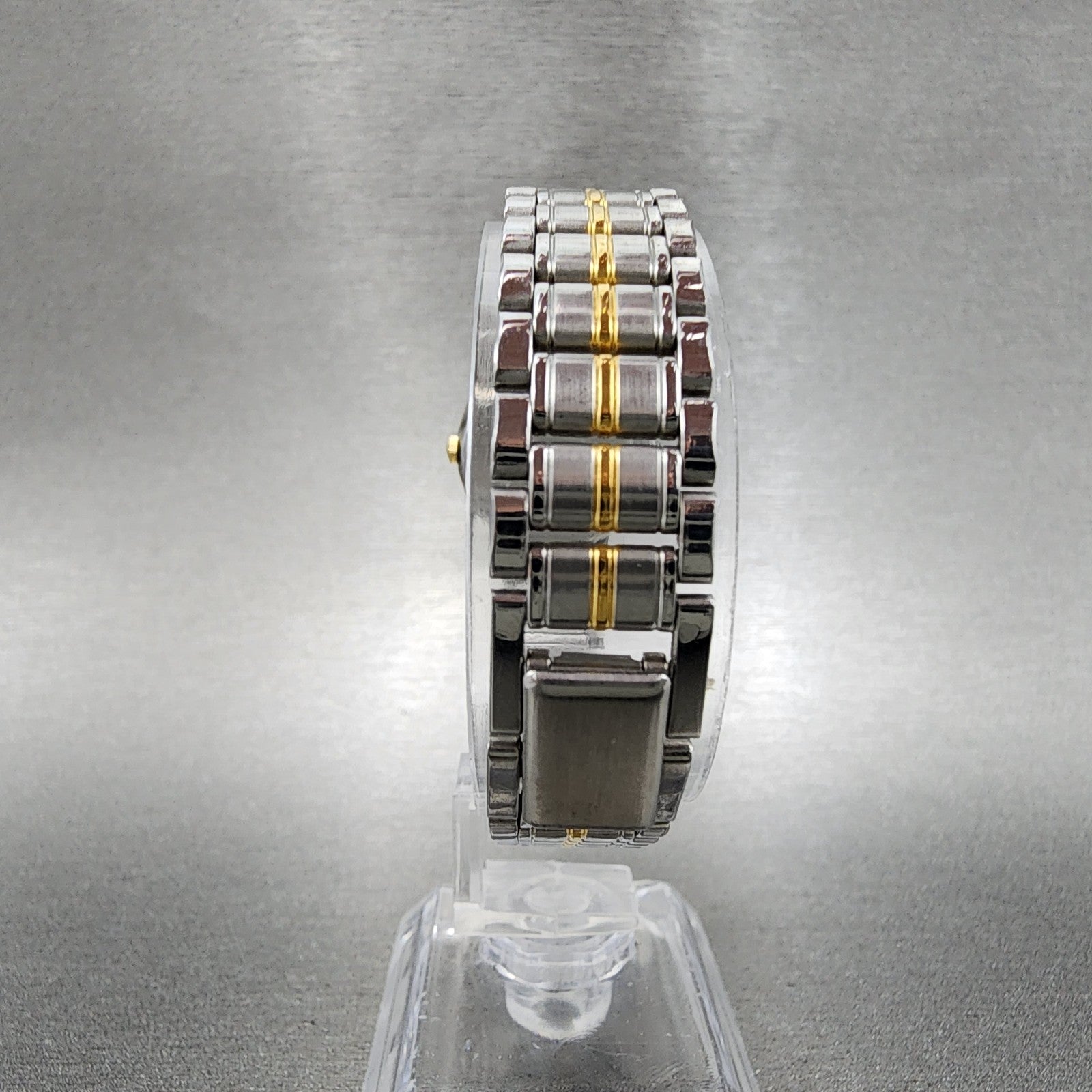 Seiko Session Watch Women 24mm White Dial Two Tone Round V801113A New Battery7